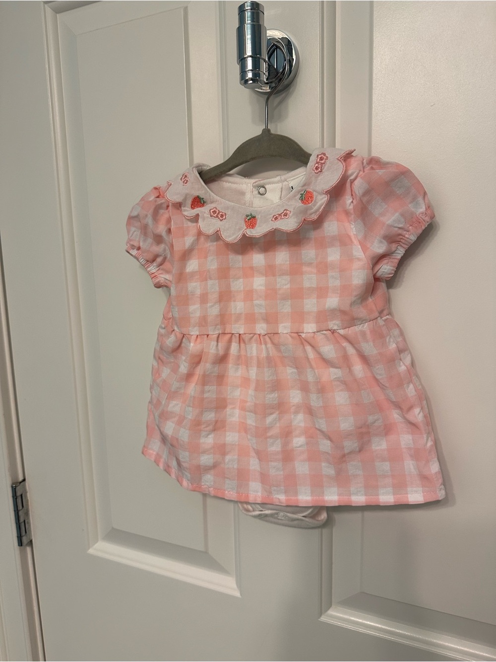 Nicole Miller Pink Strawberry Appliqué Baby Dress 6-9 mo